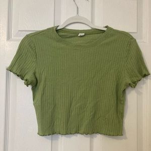 Amazon, green cropped shirt